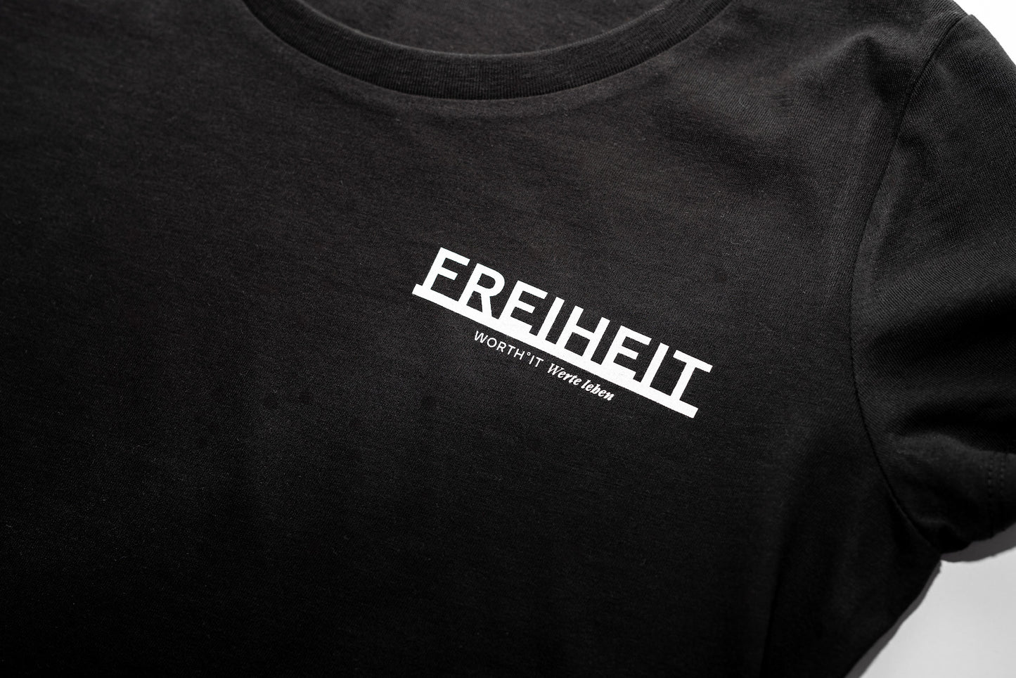 Werte°Shirt Freiheit Men-Cut/Uni-Sex Black